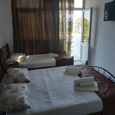 Guest House U Antoniny Гагра Экстерьер фото