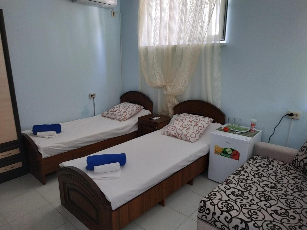 Guest House U Antoniny Гагра Экстерьер фото