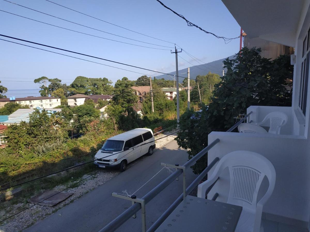 Guest House U Antoniny Гагра Экстерьер фото