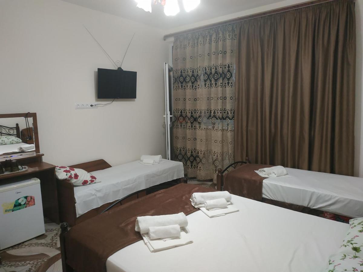 Guest House U Antoniny Гагра Экстерьер фото
