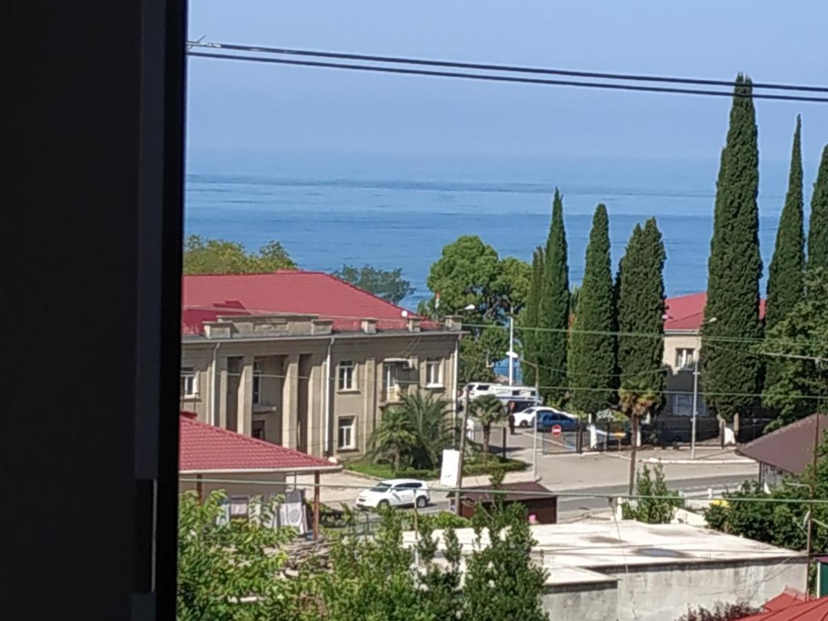 Guest House U Antoniny Гагра Экстерьер фото