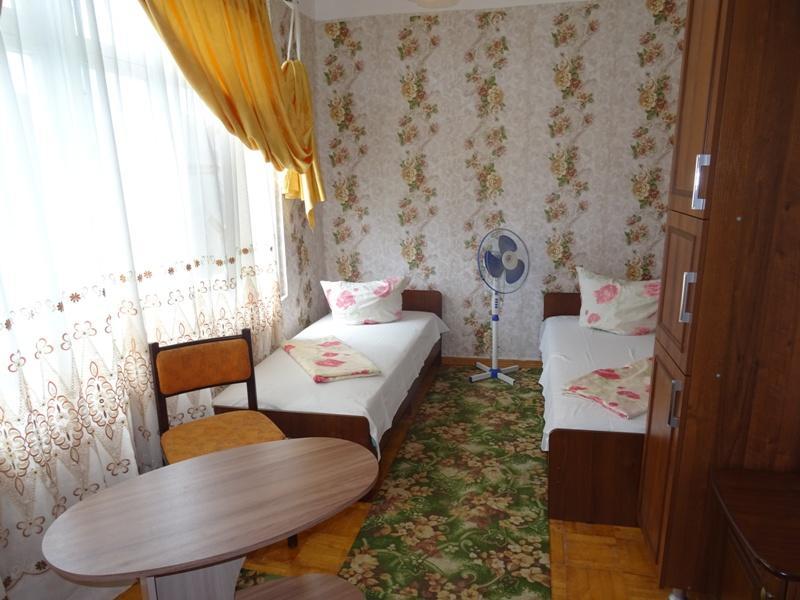 Guest House U Antoniny Гагра Экстерьер фото