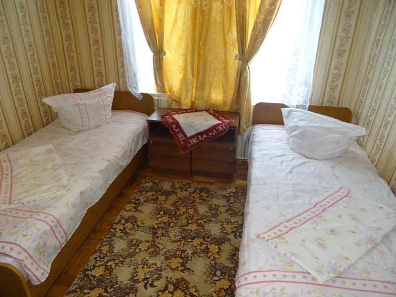 Guest House U Antoniny Гагра Экстерьер фото