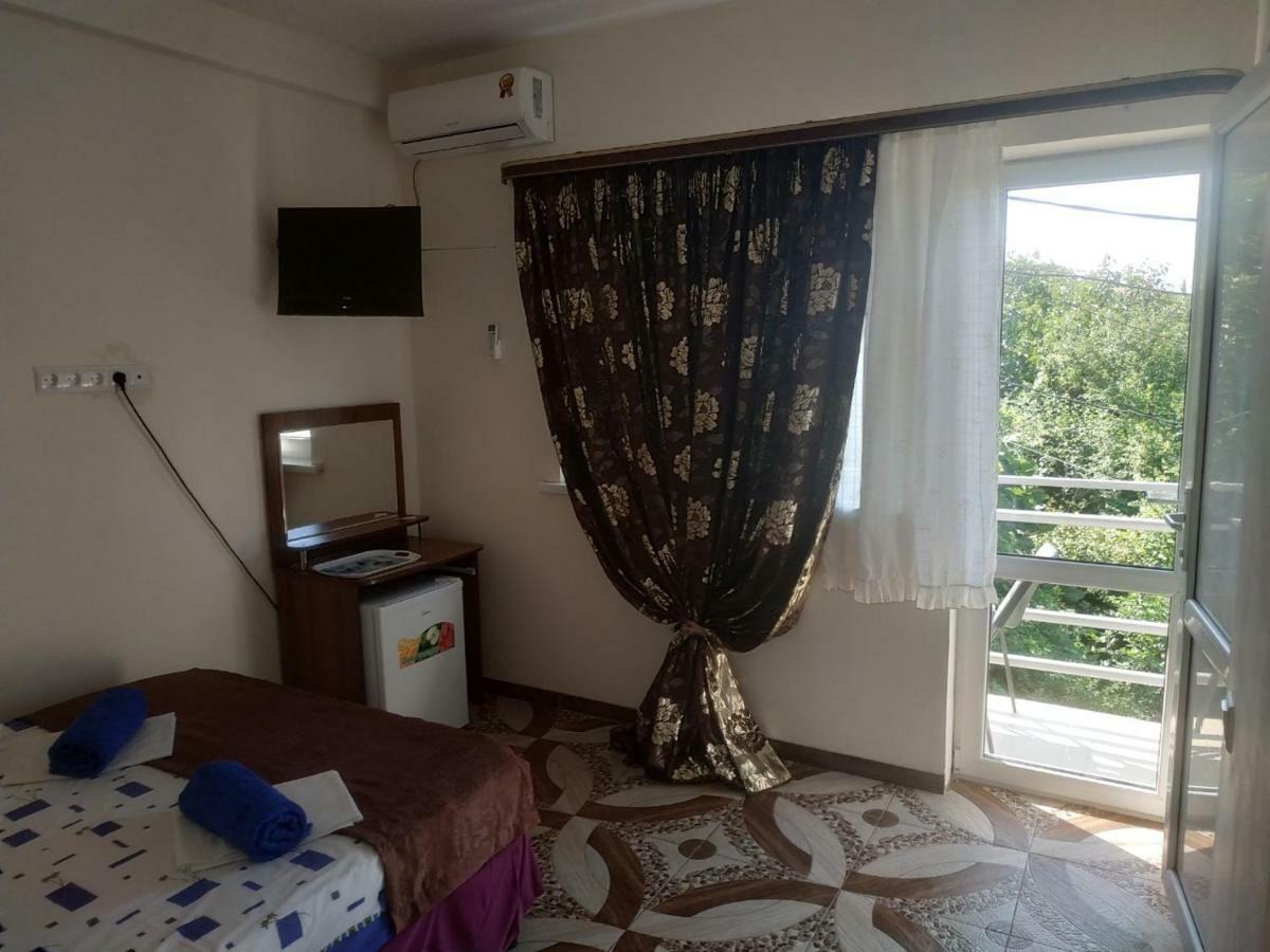 Guest House U Antoniny Гагра Номер фото